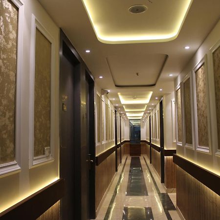Hotel Gold Stone Kanpur Luaran gambar