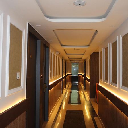Hotel Gold Stone Kanpur Luaran gambar