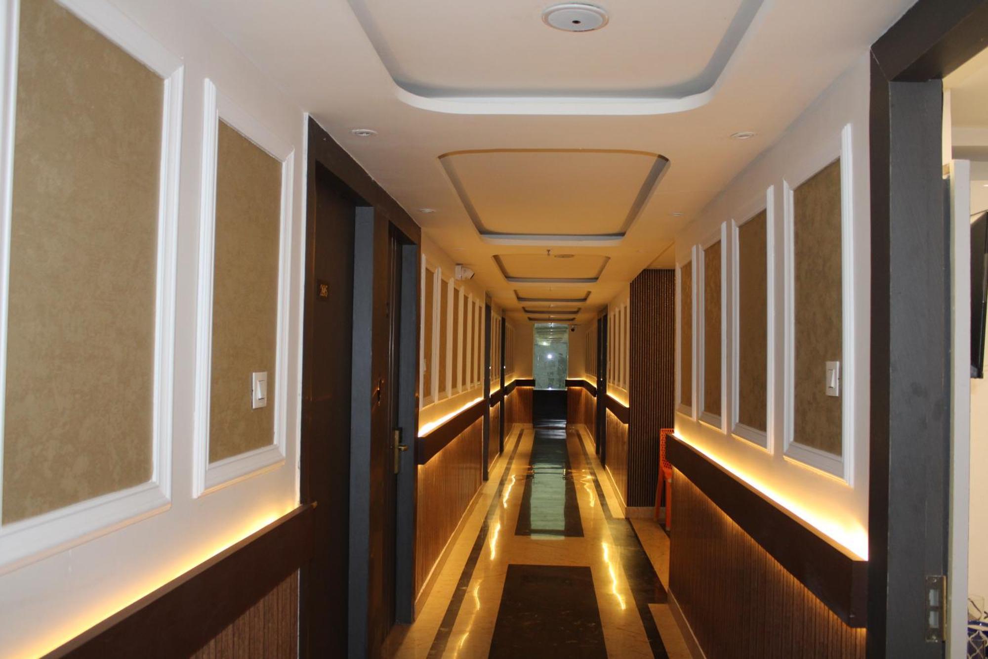 Hotel Gold Stone Kanpur Luaran gambar