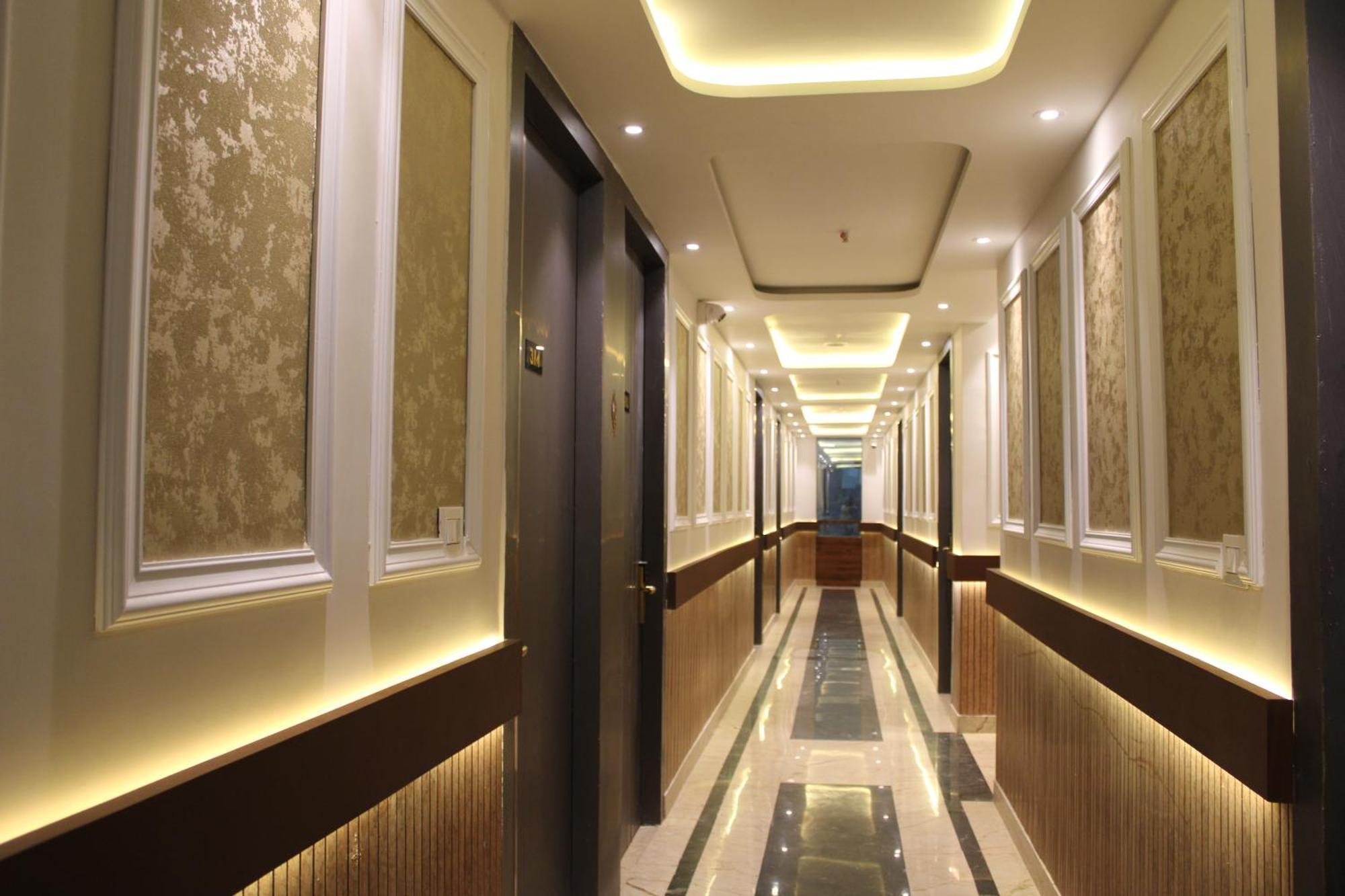 Hotel Gold Stone Kanpur Luaran gambar